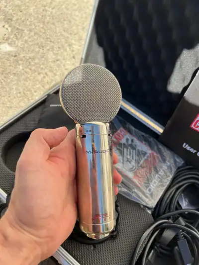 M-Audio Sputnik Large-Diaphragm Tube Mic, View more