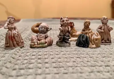 Wade Whimsies Figurines, View more