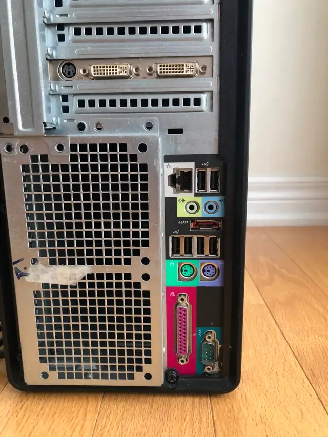 Dell Precision T3500 Workstation PC Xeon 3.7GHz 12GB RAM in Desktop Computers in Markham / York Region - Image 5