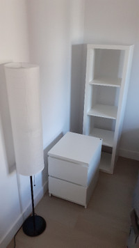 3 Ikea furniture - 3 Meubles ikea - 1 Lamp - Perfect condition