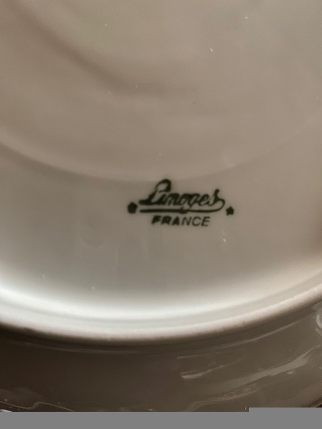 Limoges scalloped dish Arts & Collectibles Markham / York Region