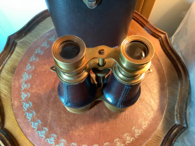 Ant/Vtg Brass & Leather Wrapped Binoculars w Leather Case in Arts & Collectibles in Belleville - Image 3