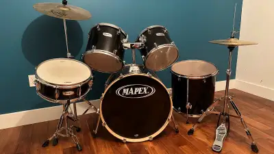 7 peice Beginner DRUMS, View more