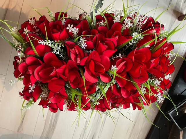 flowers arrangements fleural cemetery center peace in Hobbies & Crafts in Bathurst - Image 2