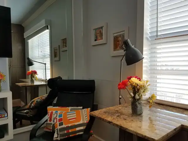 Affordable Fully Furnished Beachfront Studio – Available Now in Florida in Canada - Image 10