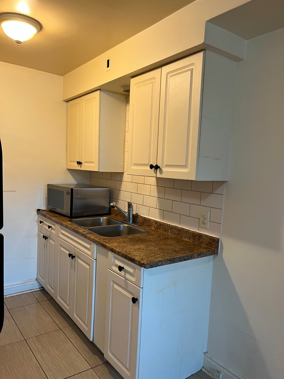 LARGE BACHELOR APARTMENT 5