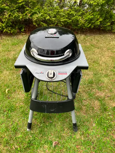 BBQ électrique de marque CharBroil Patio Bistro, View more
