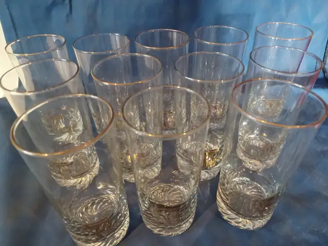 set glasses - olympic in Arts & Collectibles in Mission - Image 4