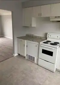 2 Bedroom Apartment Recently Renovated