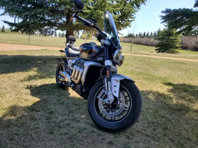 2022 Triumph Rocket 3 GT [BEST DEAL ON KIJIJI] in Street, Cruisers & Choppers in Red Deer - Image 8