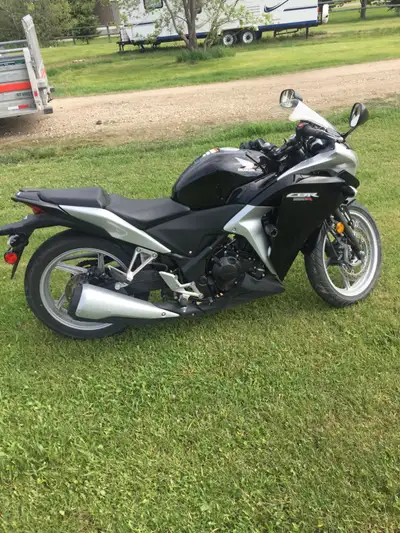 Selling my Honda CBR 250cc. Great bike, just never have the time to ride. It has an electrical probl...