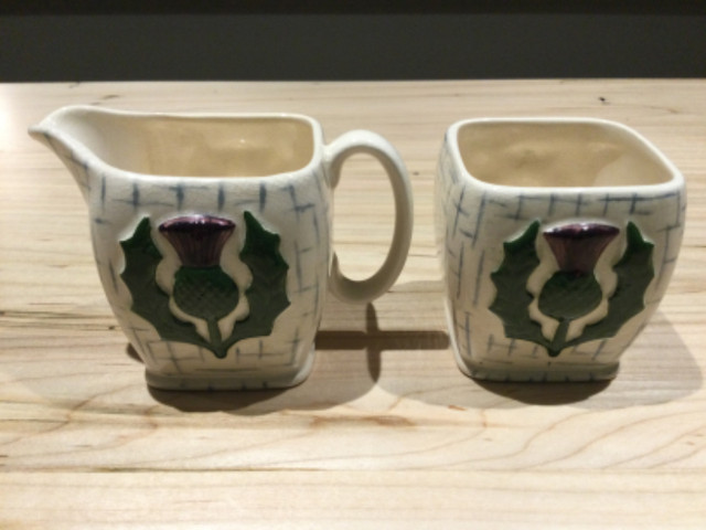 Antique cream & sugar in Arts & Collectibles in Owen Sound