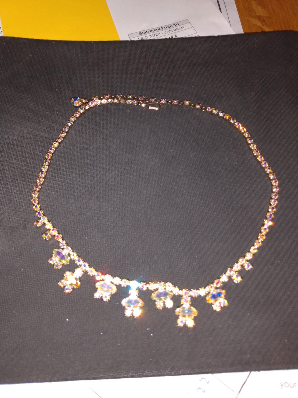 Sherman aurora borealis necklace and earrings in Jewellery & Watches in Delta/Surrey/Langley - Image 2