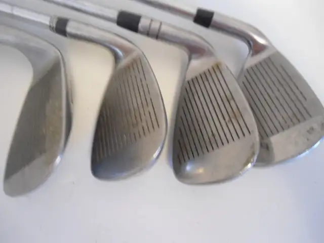 FOUR RIGHT HANDED GOLF PITCHING WEDGES  2 in Golf in Sudbury - Image 4