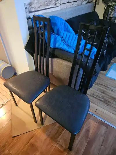 4 Chaises, View more