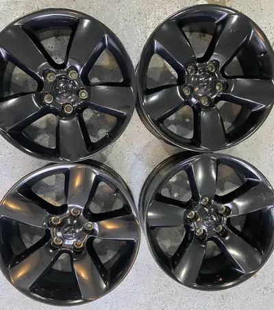 20 inch Dodge Ram rims in great shape with tire pressure sensors. These fit 2009-2018 and 2019-2024...