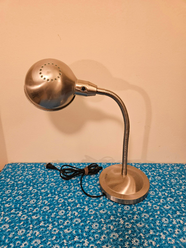 IKEA Lamp with Rotating Shade and Heavy Base $10.00 in Hobbies & Crafts in Chatham-Kent - Image 2
