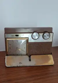 Mid century modern alarm clock radio.