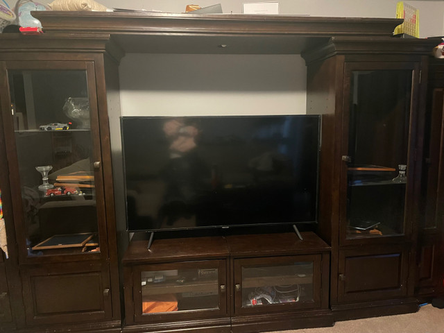 Tv entertainment unit  in TV Tables & Entertainment Units in Kitchener / Waterloo