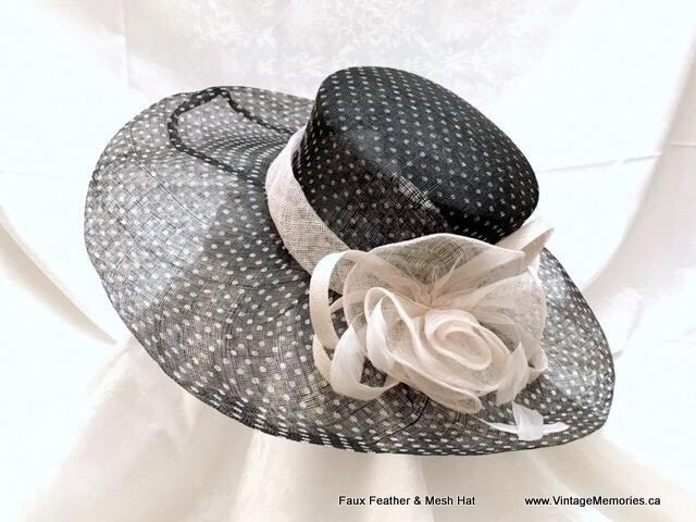 Beautiful feather fascinator are on sale for Queens Plate party in Women's - Dresses & Skirts in Mississauga / Peel Region