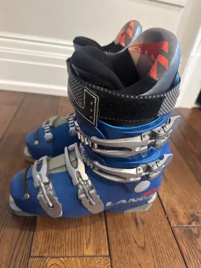 Lange youth ski boots, View more
