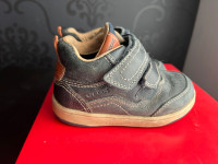 GEOX Toledo Baby Boy SIZE 23 or 7