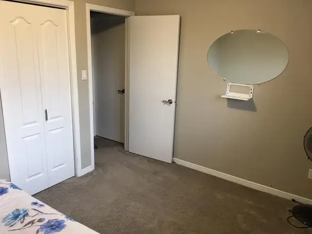 Furnished Room Available for Rent Only for Females  in Room Rentals & Roommates in Oshawa / Durham Region - Image 3