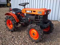 Kubota B6000 compact tractor