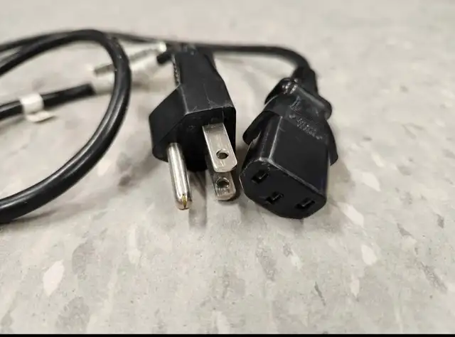 AC Power Cord in Cables & Connectors in City of Toronto - Image 2