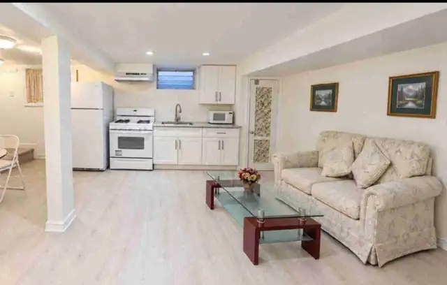 1 bedroom basement apartment- Aurora