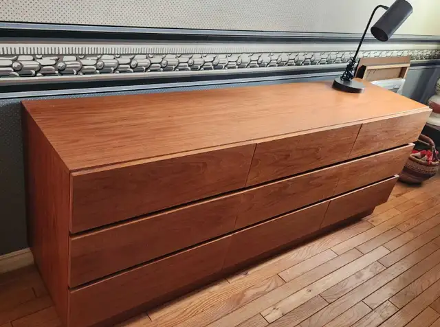 Teak Dresser in Dressers & Wardrobes in City of Toronto - Image 4