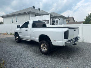 2006 Dodge Ram 3500 SLT 