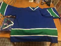 Hockey Jerseys New XL (Brand New)