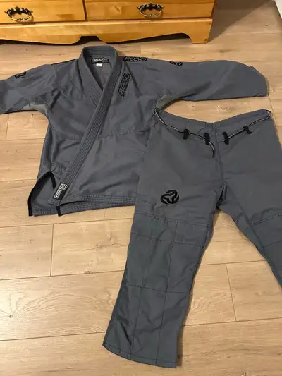 Bjj gi - Reevo, View more