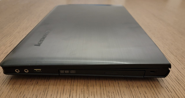 15" Lenovo i7 Intel Laptop For Sale!! in Laptops in London - Image 2