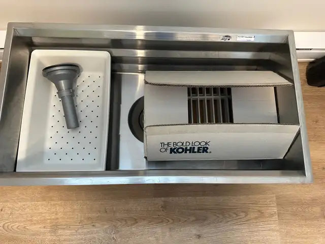 Kohler 33" workstation kitchen sink in Plumbing, Sinks, Toilets & Showers in Gatineau - Image 3