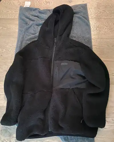 Men's Roots Black Creekside Shearling Jacket XL, View more