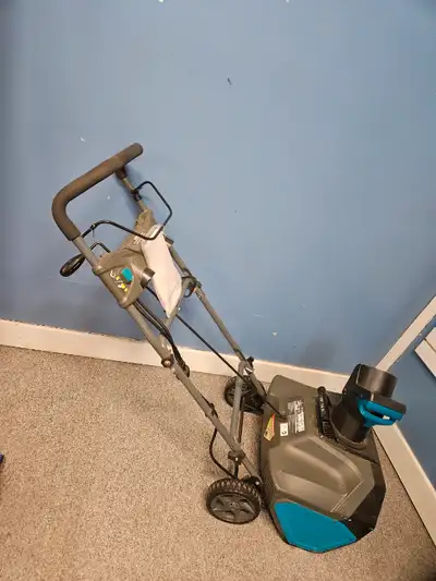 20" electric snow blower like new condition! Used only a couple times last winter. Retail $450-$650...