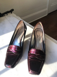 Patent leather Anne Klein wedge heels  7.5/38