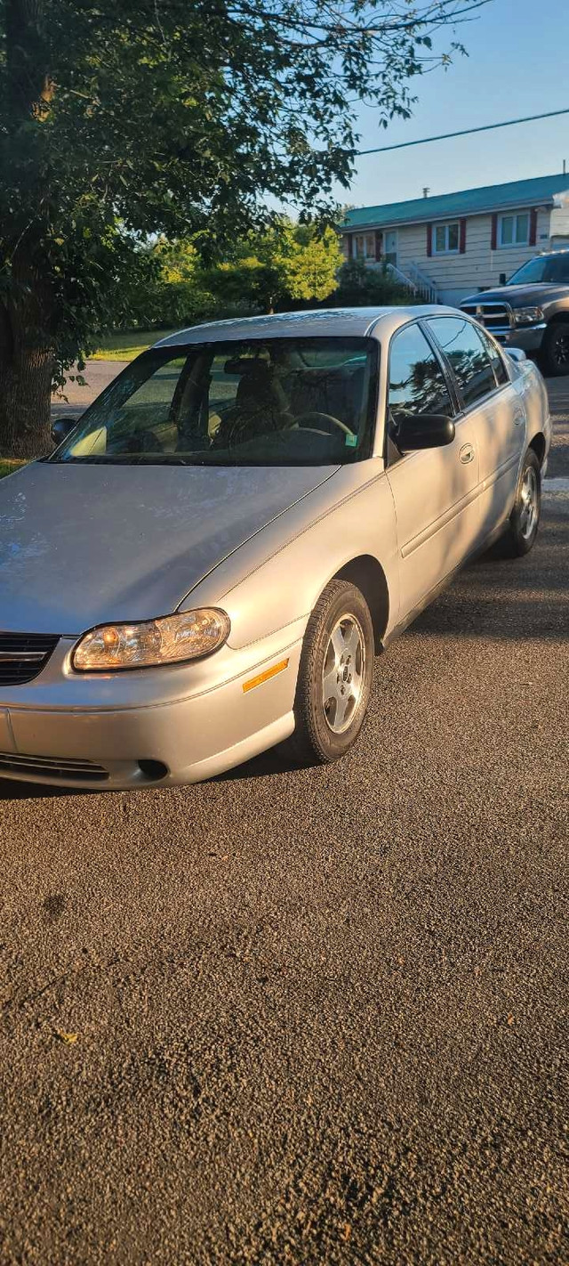 Used Car 2003 Chevy Malibu in Cars & Trucks in Cornwall - Image 2