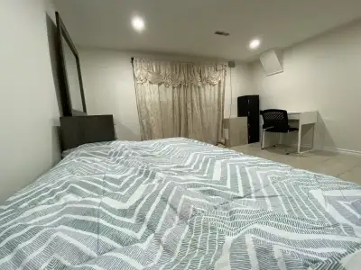 Scarborough room for rent - (private & personal) - $699 Private personal room and private washroom a...