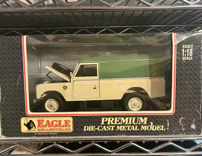 Land Rover en Métal Diecast 1/18 TRADE PS5, View more