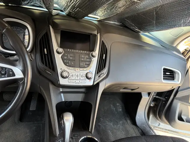 2013 Chevrolet Equinox. Only 80,000 km565626317979658245