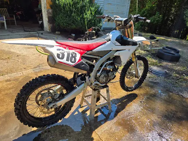 2015 yz450f in Dirt Bikes & Motocross in Woodstock - Image 3