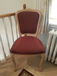 BEAUTIFUL ACCENT CHAIR (Mint Condition!)