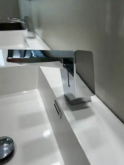 Robinet de lavabo moderne, View more