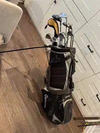 Men’s right handed golf clubs 