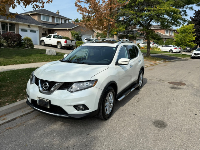 Nissan rouge 2016 sv awd in Cars & Trucks in Mississauga / Peel Region - Image 2