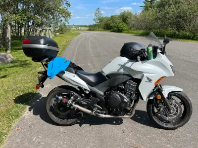 I'm selling my Honda CBF1000, a reliable and versatile motorcycle perfect for touring and commuting....