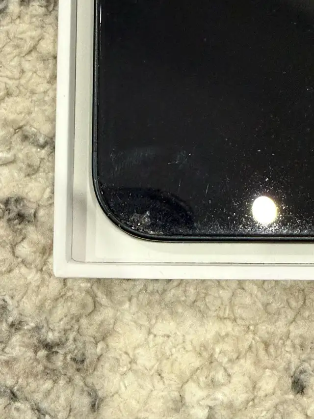 Iphone 13 in Cell Phones in London - Image 6